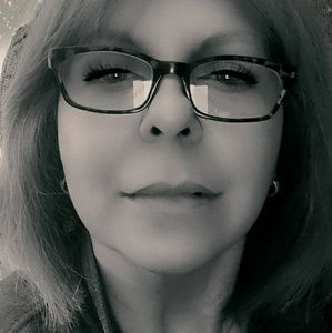 Meet your Posher, Alina